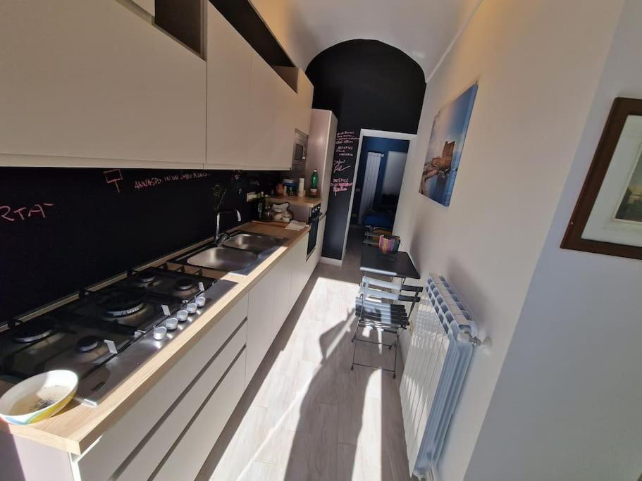 Ferienwohnung Pastel Blue House X 5 People In Corso Above Metro Montesanto Neapel Exterior foto